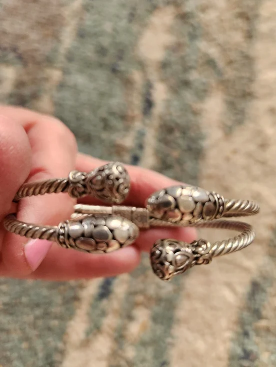 Sarda Sterling Clamper Bracelet - Picture 3 of 8